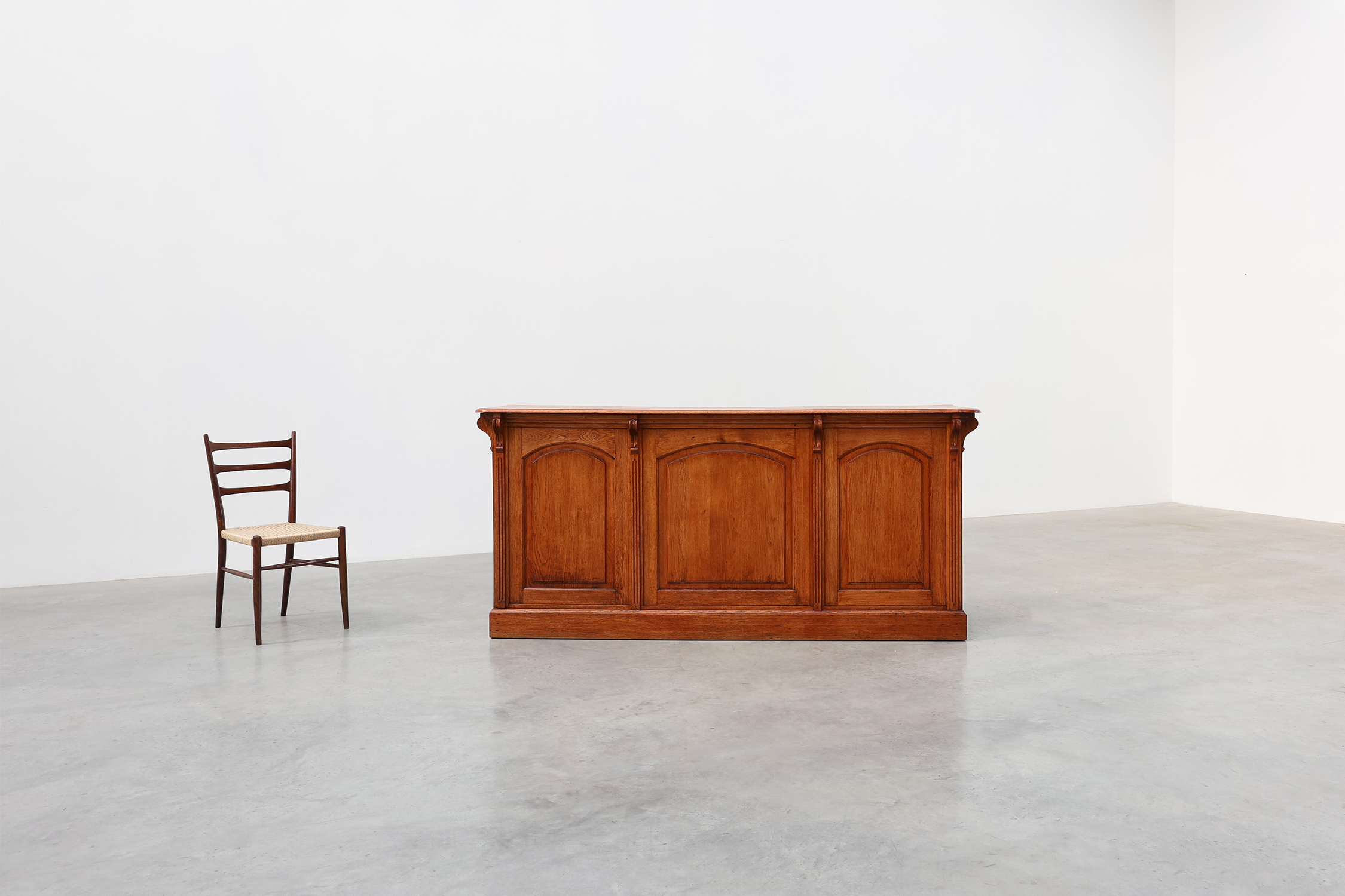 Large French Solid Oak Shop Counter or Bar Counter, Mid-19th Century, circa 1850thumbnail